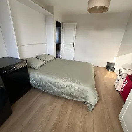 Avec Piscine - 15 ' Jo - Velos - 30 ' *