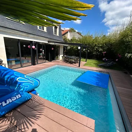 Villa Avec Piscine - 15 ' Jo - Vélos - 30 '