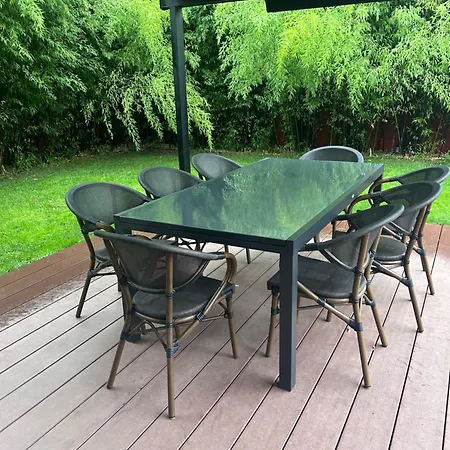 Avec Piscine - 15 ' Jo - Vélos - 30 '